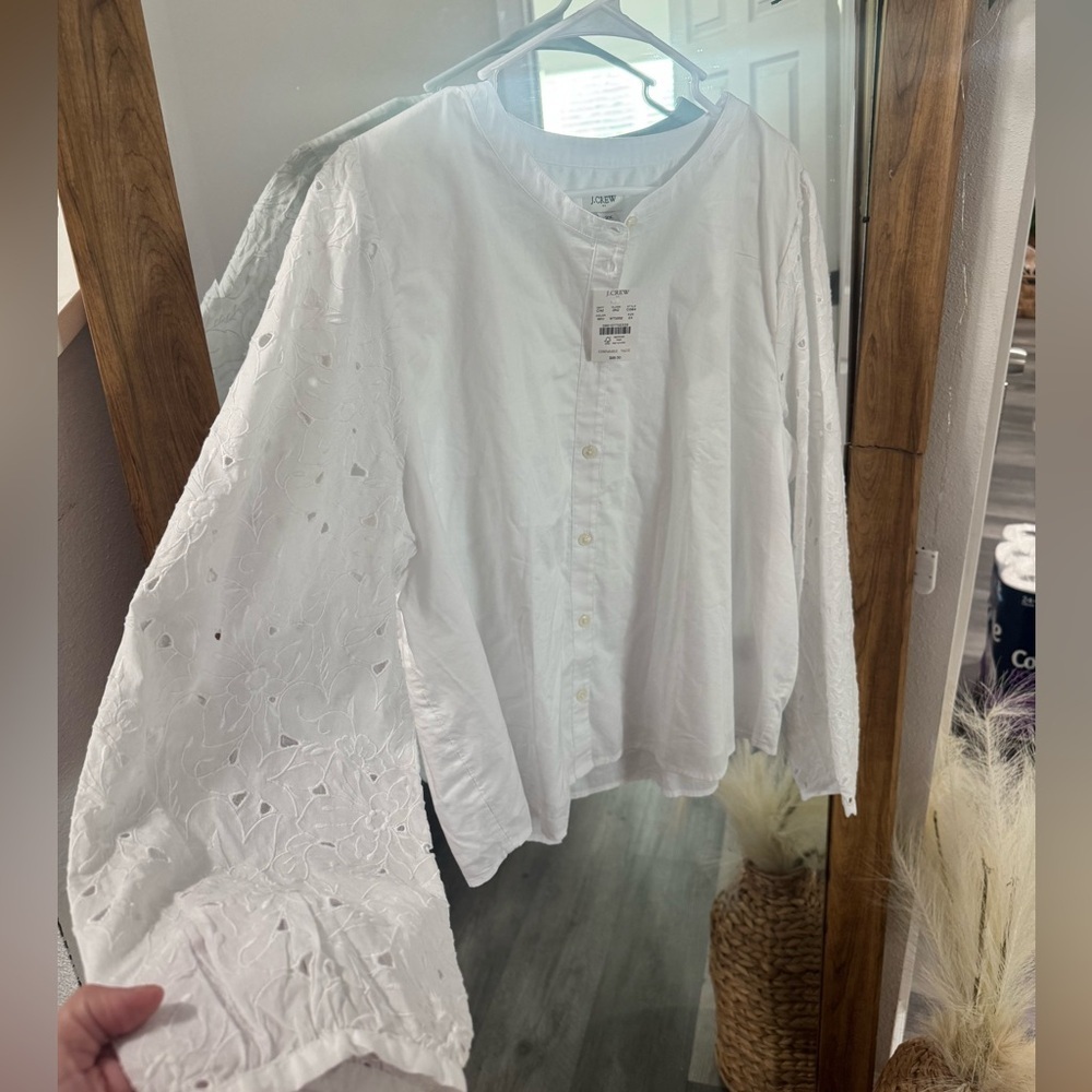 BNWT JCrew BUNDLE- Eyelet Sleeve Button Front Tops - Picture 6 of 7